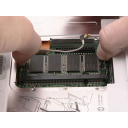 Замена оперативной памяти iBook G4 14 